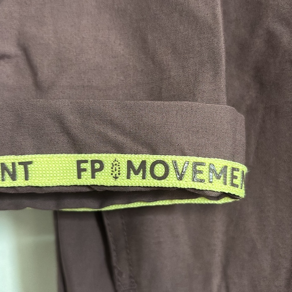 Free People FP Movement Mesmerize Me Coveralls
Utility Jumpsuit 
Size: XS - Picture 4 of 9